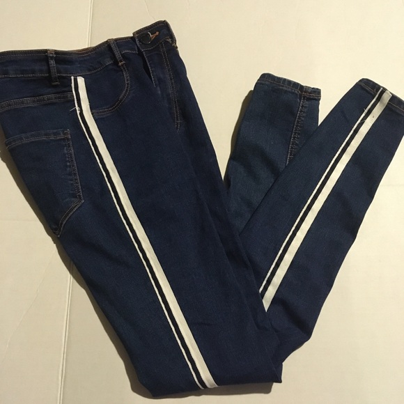 Zara trafaluc denim high rise Skinny Jeans Size 2